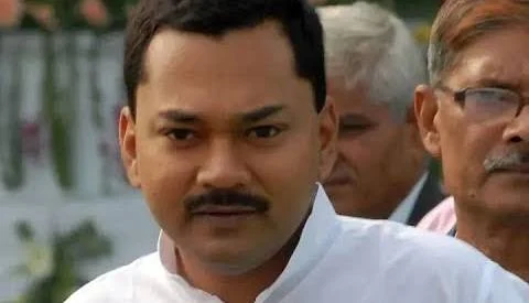 बिहार चुनाव से पहले जेडीयू में वारिस की खोज, निशांत पर सबकी नजरें
