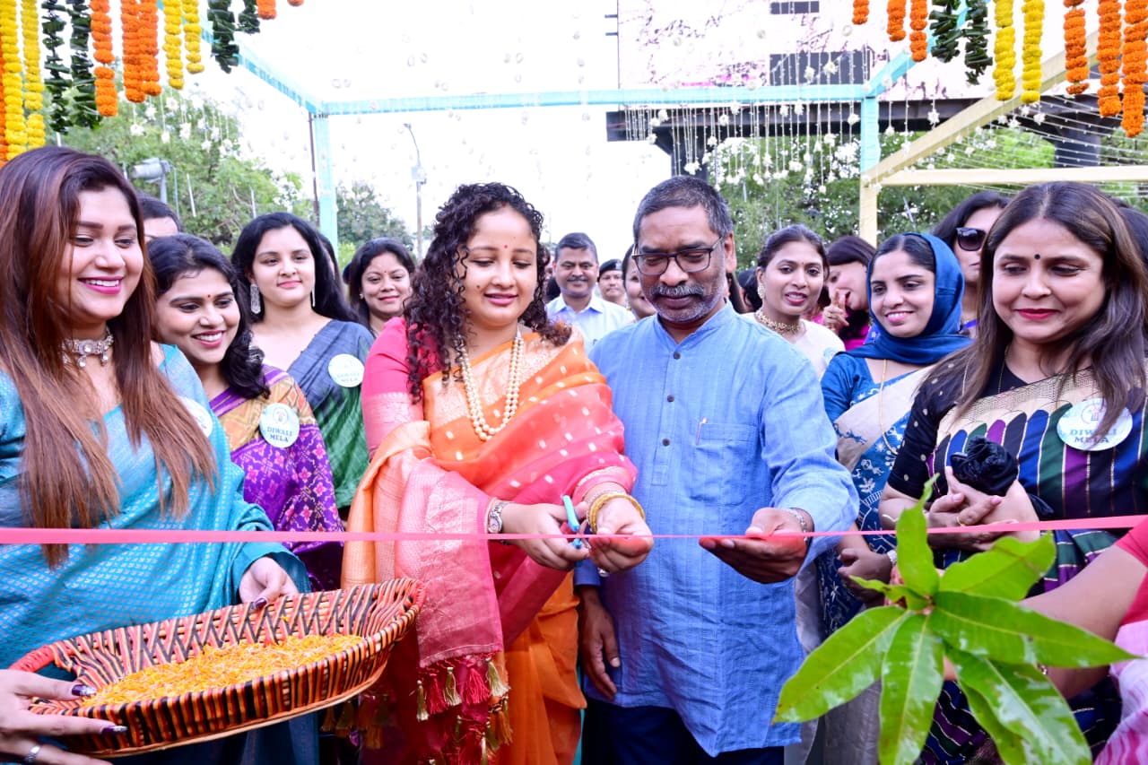 मुख्यमंत्री ने किया जेसोवा दिवाली मेला का उद्घाटन