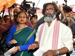 JMM ने घाटशिला में झोंकी ताकत, हेमंत–कल्पना की धुआंधार रैलियां