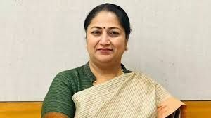 रेखा सरकार का फैसला ; दिल्ली में वर्क फ्रॉम होम खत्म, स्कूलों में हाइब्रिड मोड भी बंद