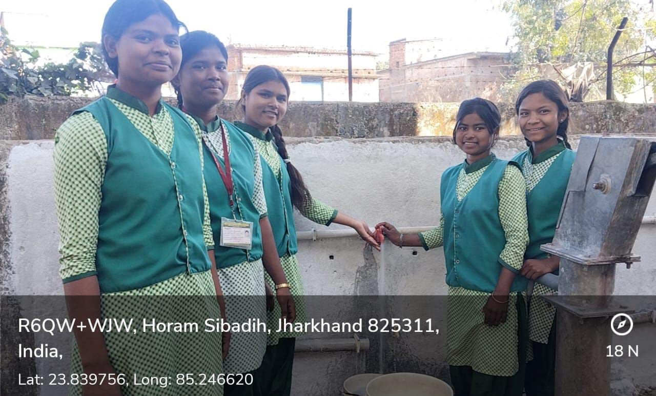 अदाणी फाउंडेशन ने दूरस्थ विद्यालय में दूर की पानी की गंभीर समस्या, 430 से अधिक छात्राओं को मिला शुद्ध पेयजल और स्वास्थ्य-शिक्षा का संबल