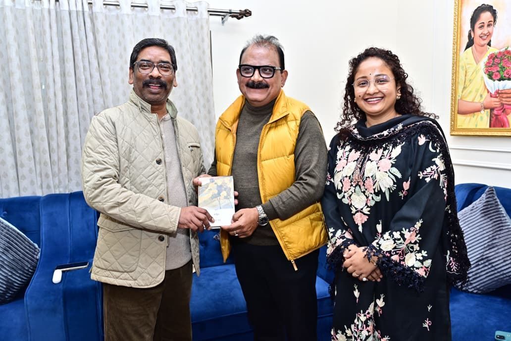 मुख्यमंत्री से सांसद और विधायक ने की मुलाकात, दी नववर्ष की बधाई