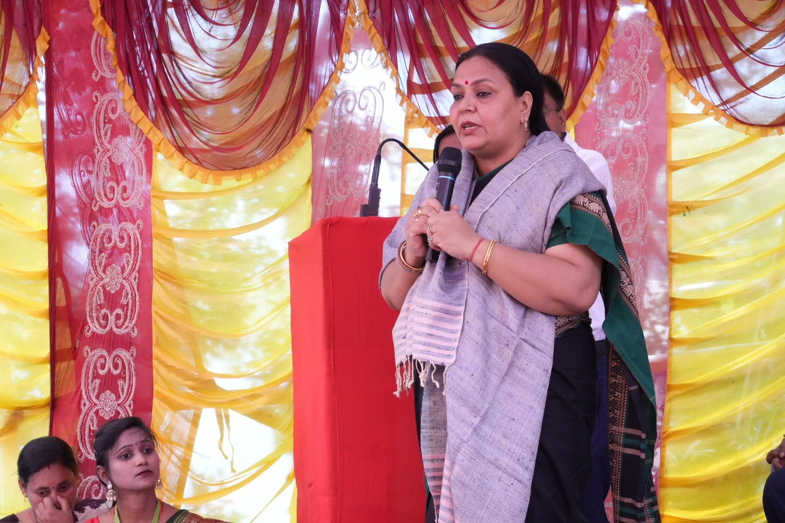 हर हाल में पात्र मतदाता को दिलाएंगे मतदान का अधिकार : दीपिका पांडेय सिंह