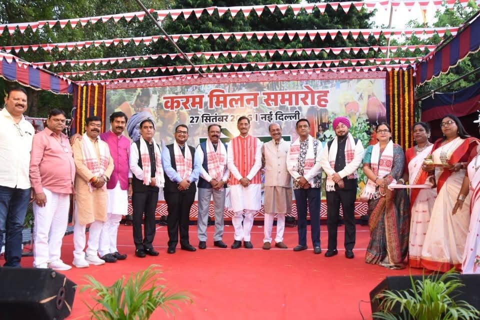 करम पर्व पर दिल्ली में दिखी झारखंडी संस्कृति की झलक, चैम्बर प्रतिनिधिमंडल ने केंद्रीय मंत्रियों से की भेंट